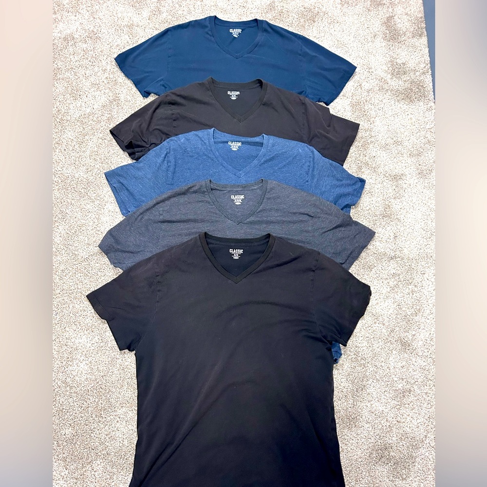 Old Navy Classic Men’s V Neck
